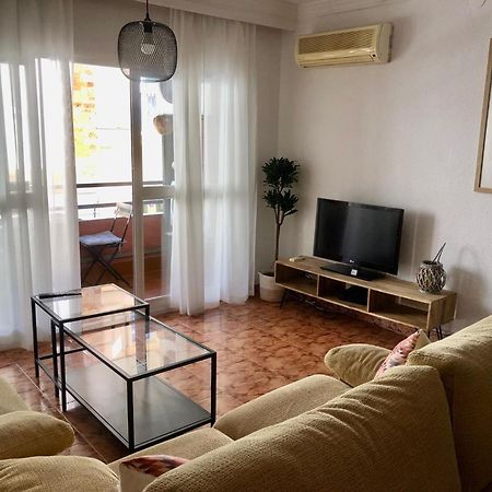 Piso En Pedregalejo A 50M De La Playa. Lägenhet Málaga Exteriör bild